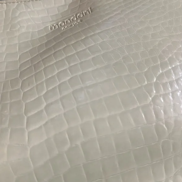 Mondani New York Ivory Green Croc-Embossed Shoulder Bag - Picture 3 of 5